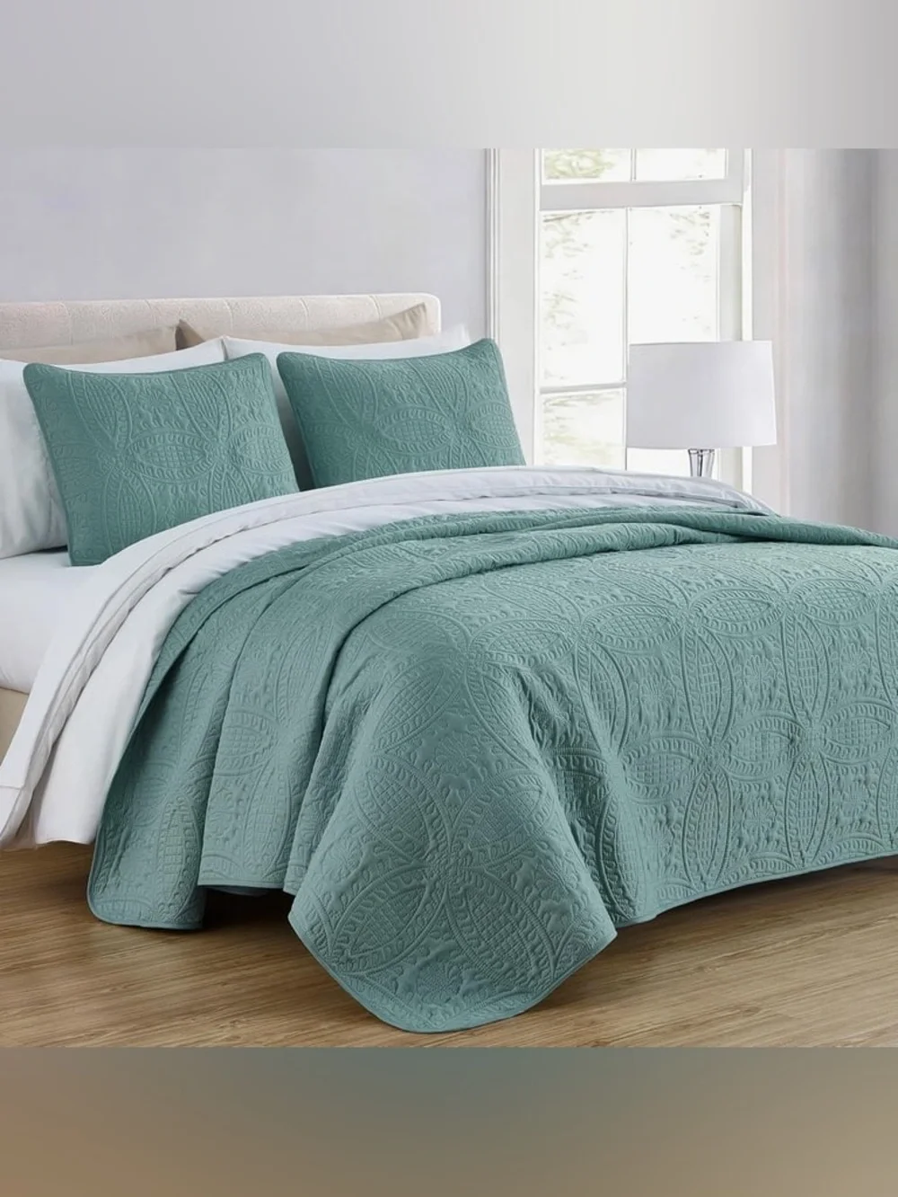 Quilted oversized queen 3 piece bedspread blue